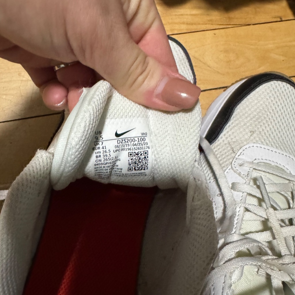 Shoes - Picture 7 of 7